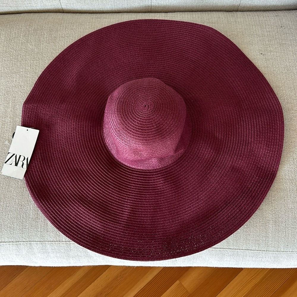 ZARA Large Floppy Beach Hat